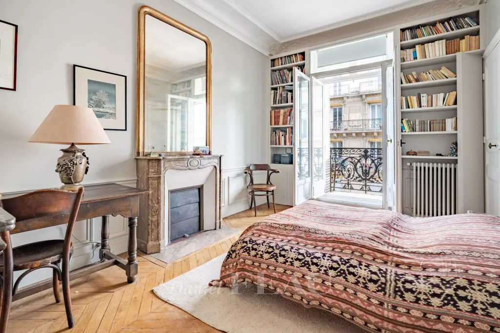 Magamistoad - 3-Bed Apartment with Balcony in Paris 6th