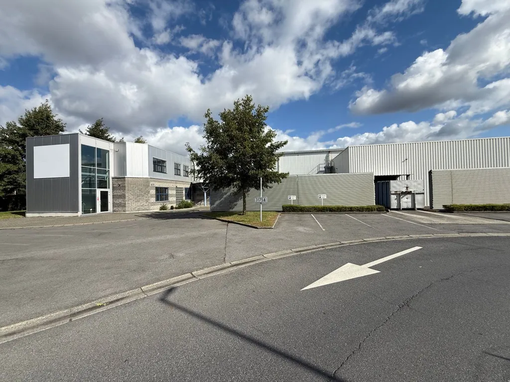 Exterior - Commercial Space with Warehouse in Desteldonk