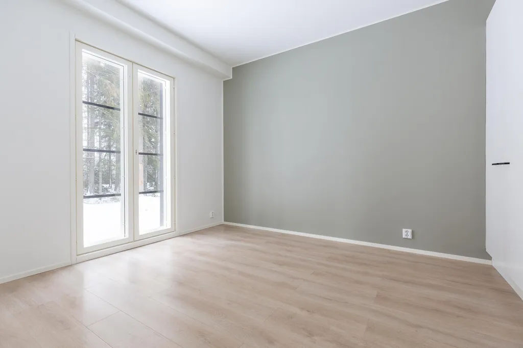 other_room