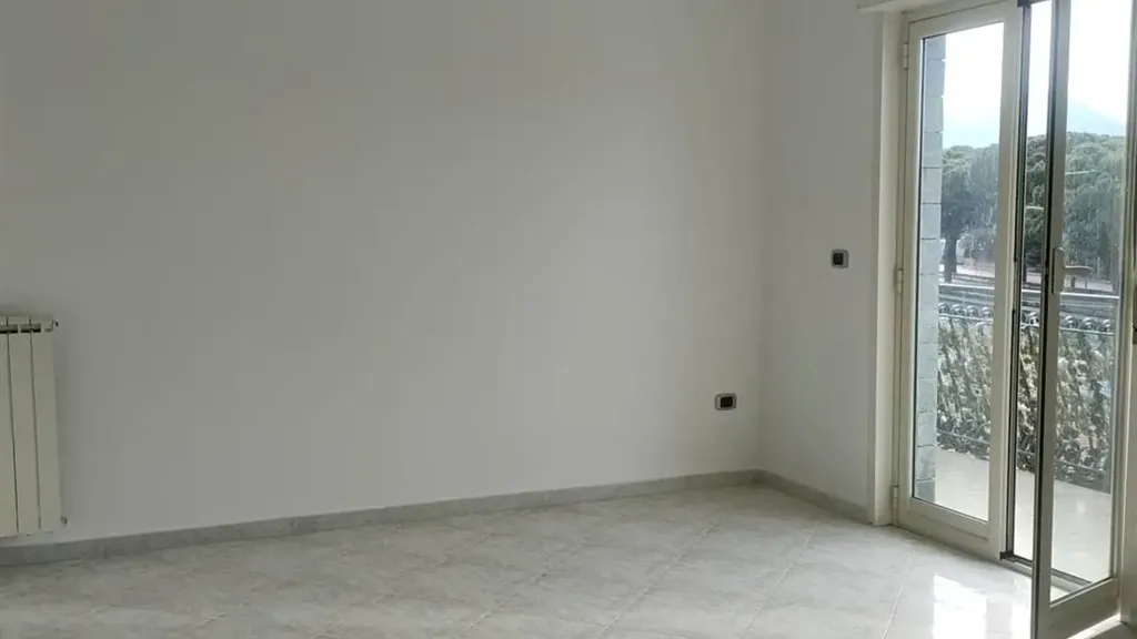 Pièces - Rearfacing Apartment with Balconies in Palermo