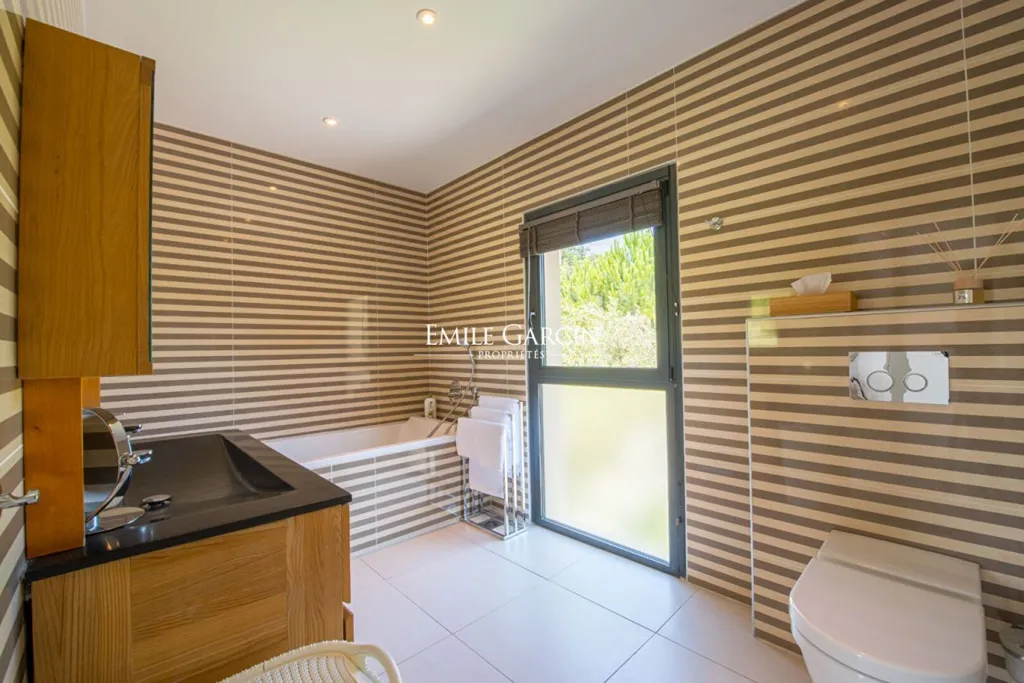 Bagni - Modern Villa with Pool near Saint-Tropez