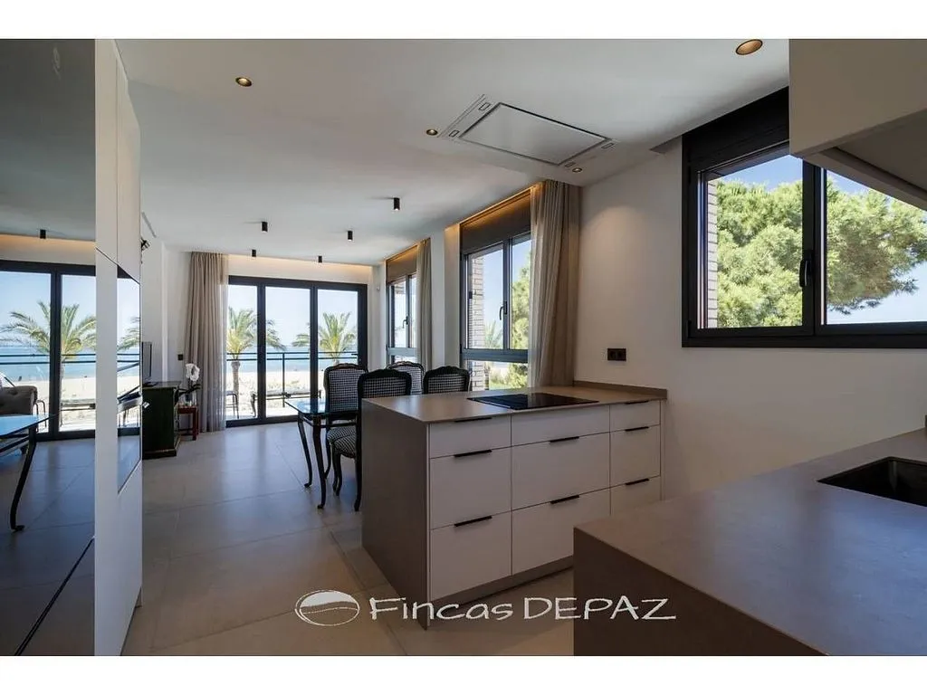 Cucina - Apartment with Sea View on Passeig Marítim