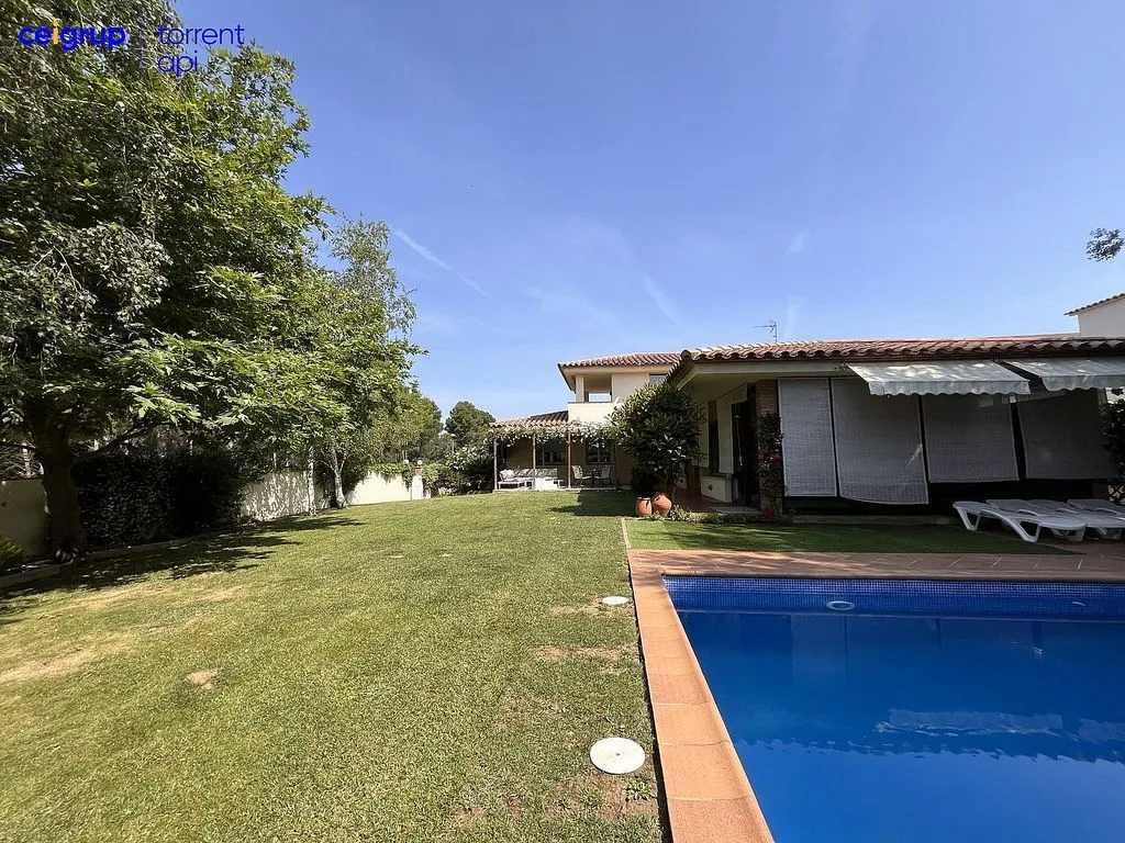 Piscine - Luxury Detached House with Pool in L'Escala