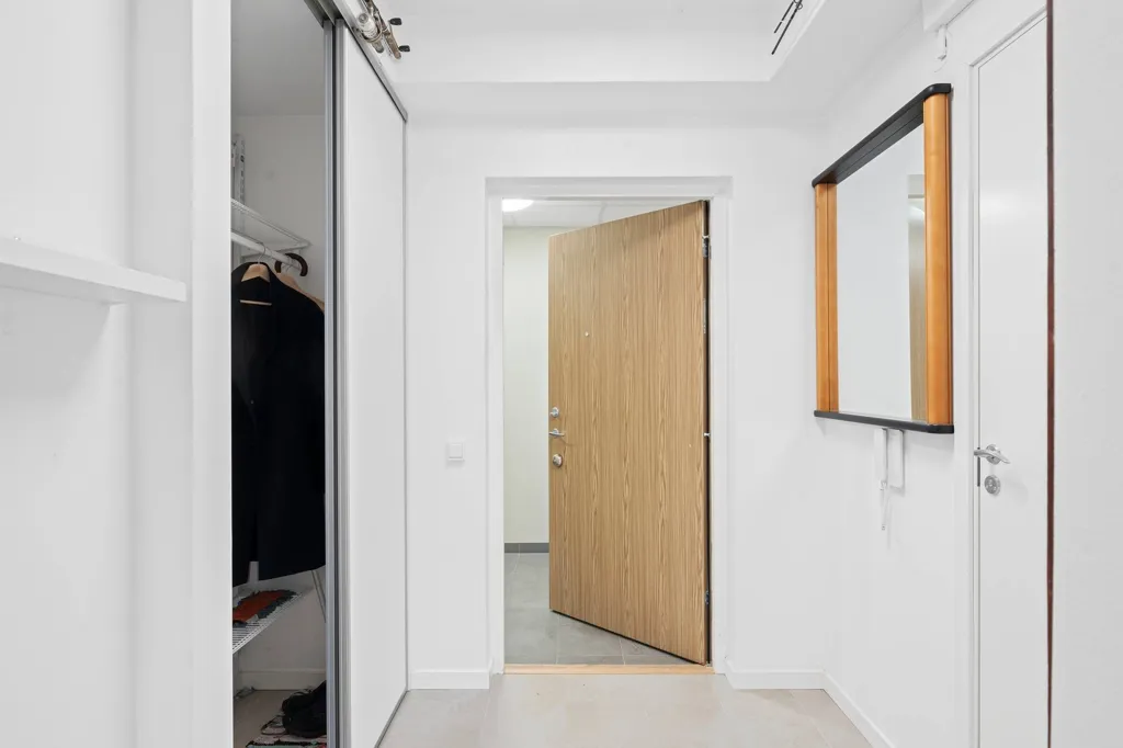 Pièces - Modern Flat with South-Facing Balcony in Uppsala