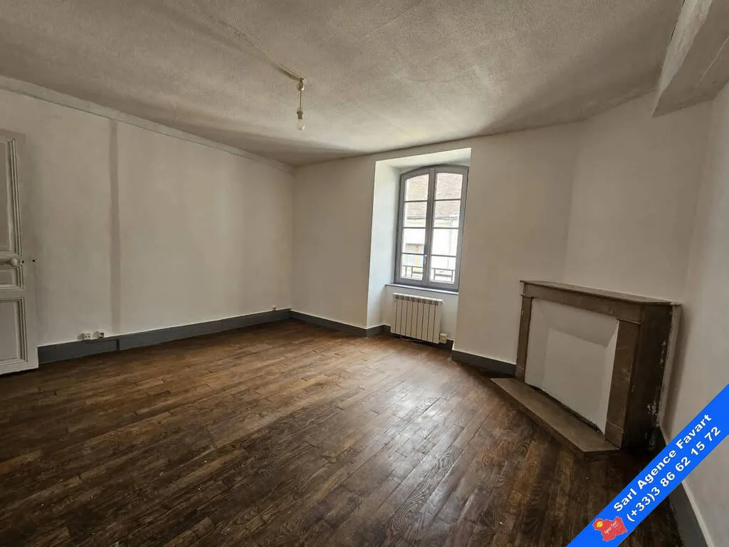 Pièces - Appartement 3 Pièces au 1er Étage à Joigny