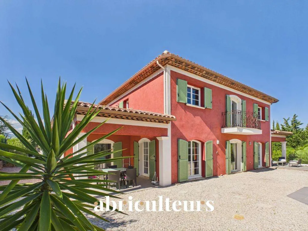Extérieur - Villa Luxueuse avec Piscine à Montauroux