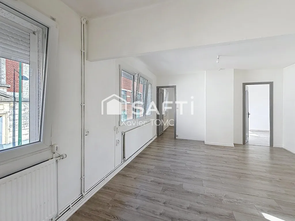 Toad - City Centre Flat with Parking in Lens