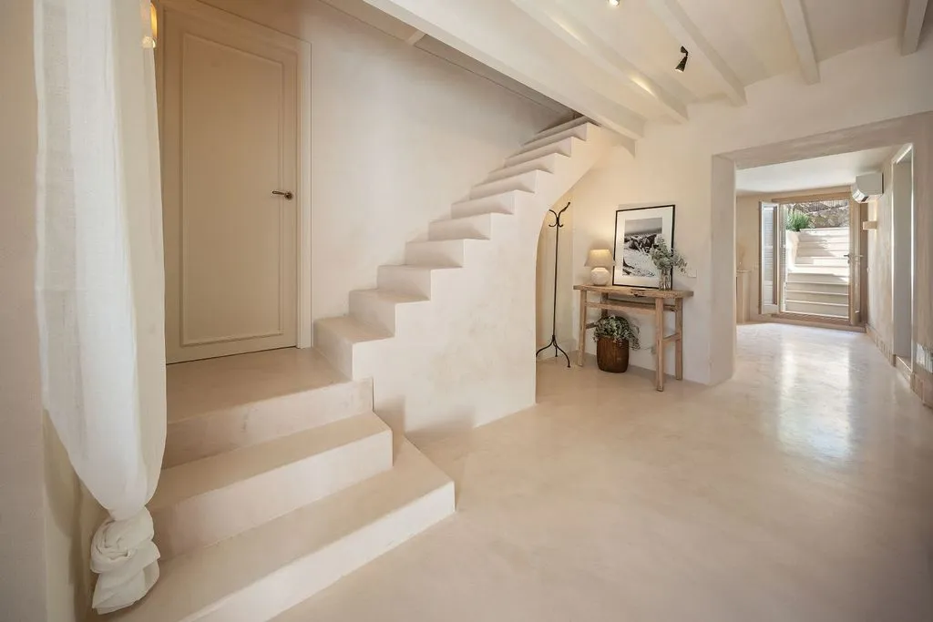 Pièces - Luxury Townhouse with Pool in Caimari
