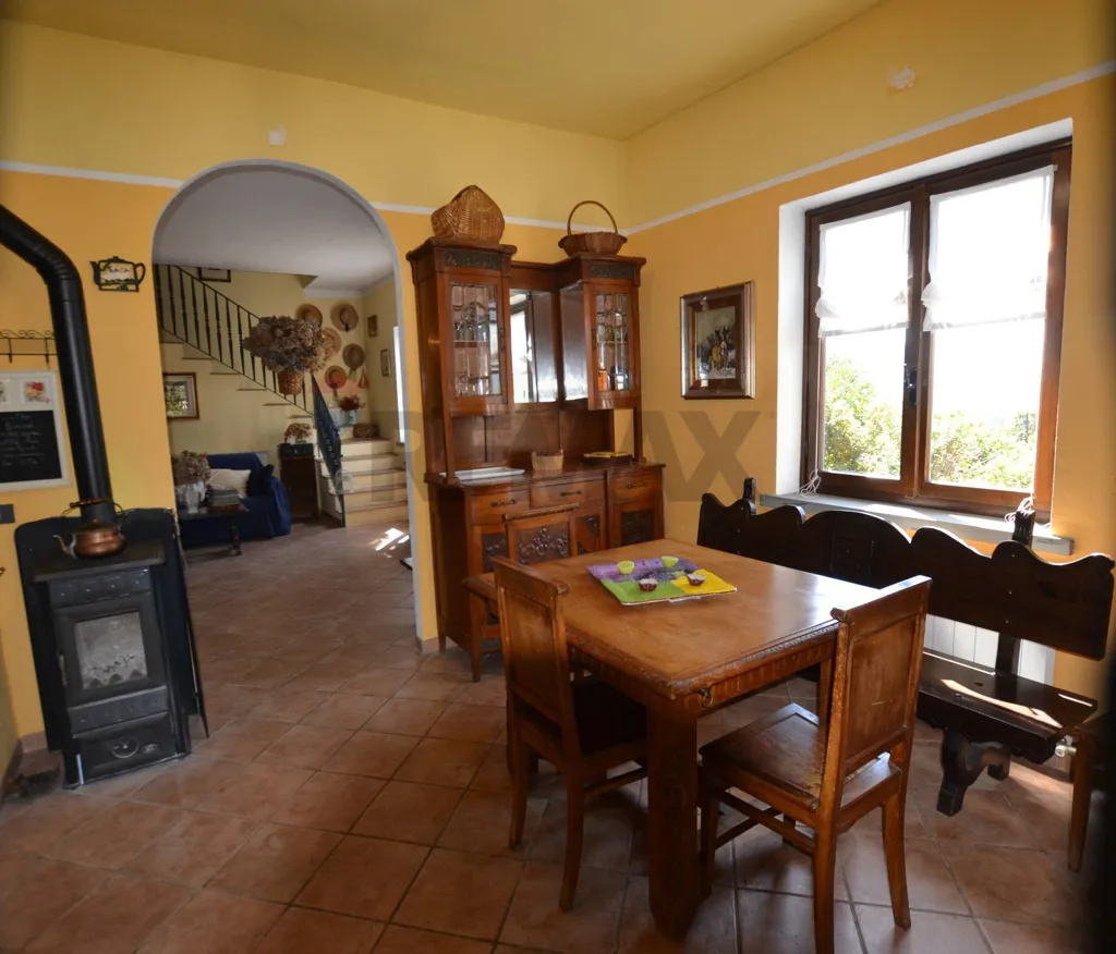 Salle à manger - Villa with Lake View near Lovere