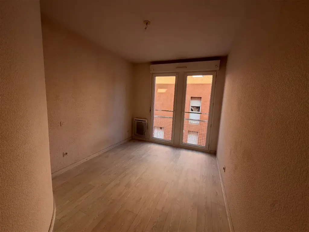 Toad - T3 Flat with Balcony in Muret
