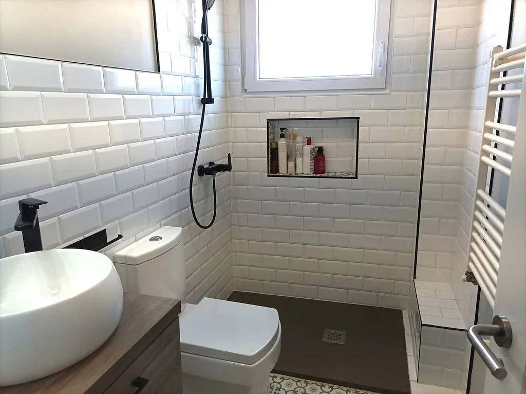 Vannitoad - 2-Bedroom Flat with Balcony in Barreda