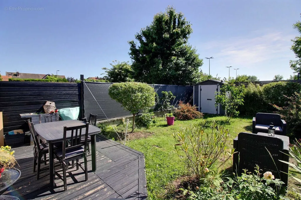 Jardin - Maison avec Jardin et Balcon à Lomme
