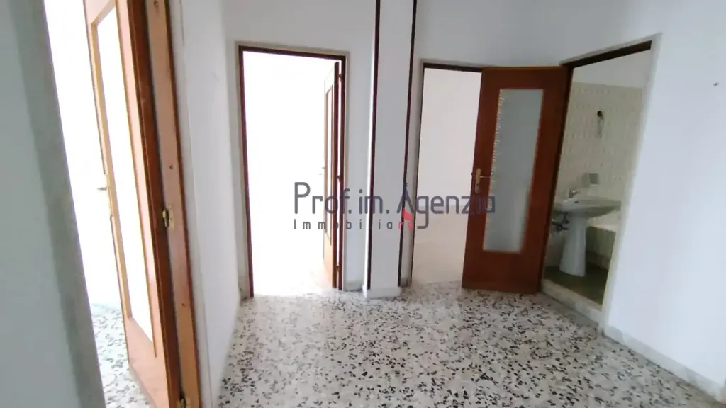 hallway_entrance