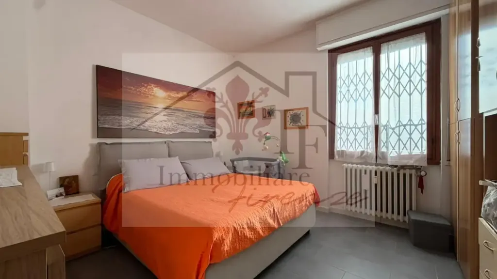 Chambres - Trilocale with Balcony in Florence