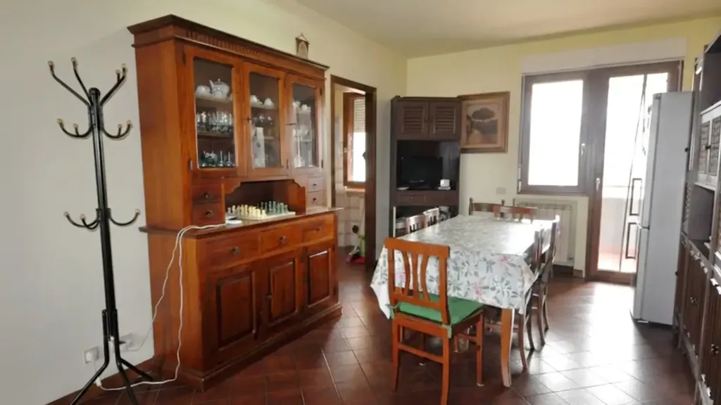 Söögituba - Apartment with Balcony in Montevarchi