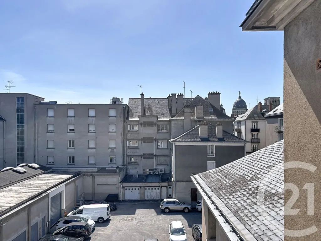Balcon - Appartement F5 avec Vue sur Basilique à Tours