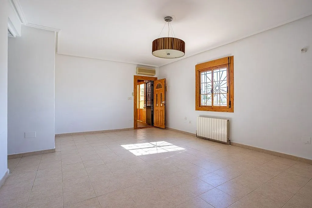 Toad - Spanish-Style Villa with Pool in Benijofar