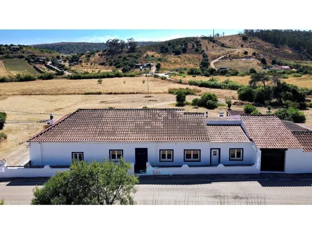 Vue aérienne - Luxury Farmhouse with Multiple Units in Vila do Bispo