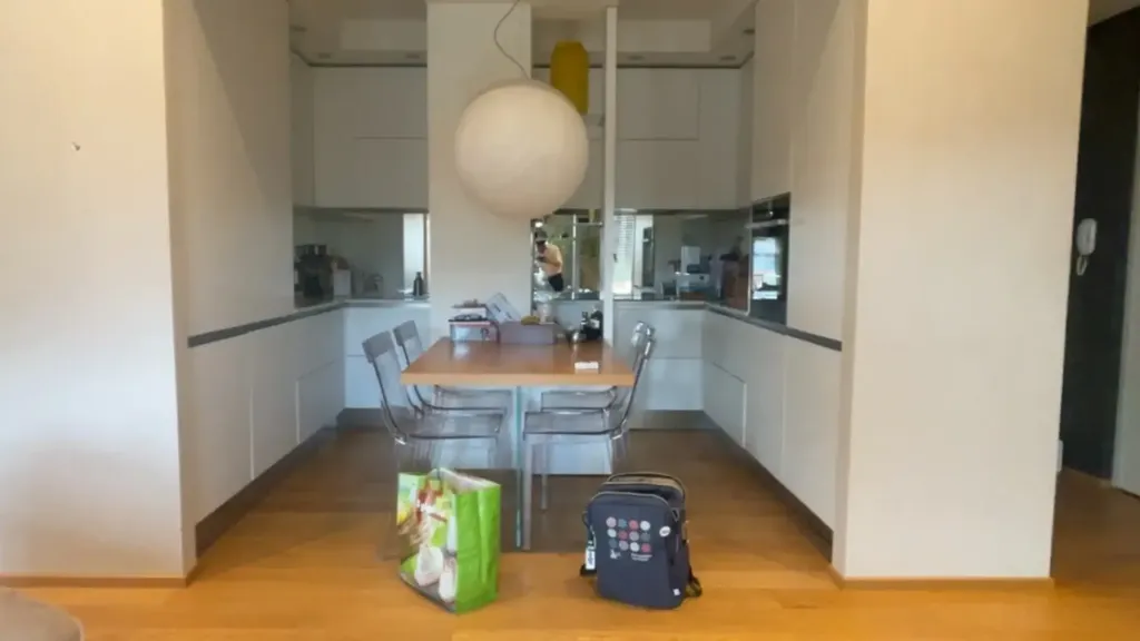 Cuisine - Luxury Rented Flat with Balcony in Piacenza