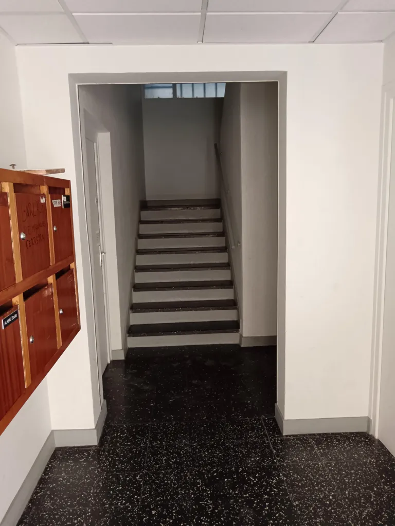Entrée - Appartement rénové avec box à Unieux