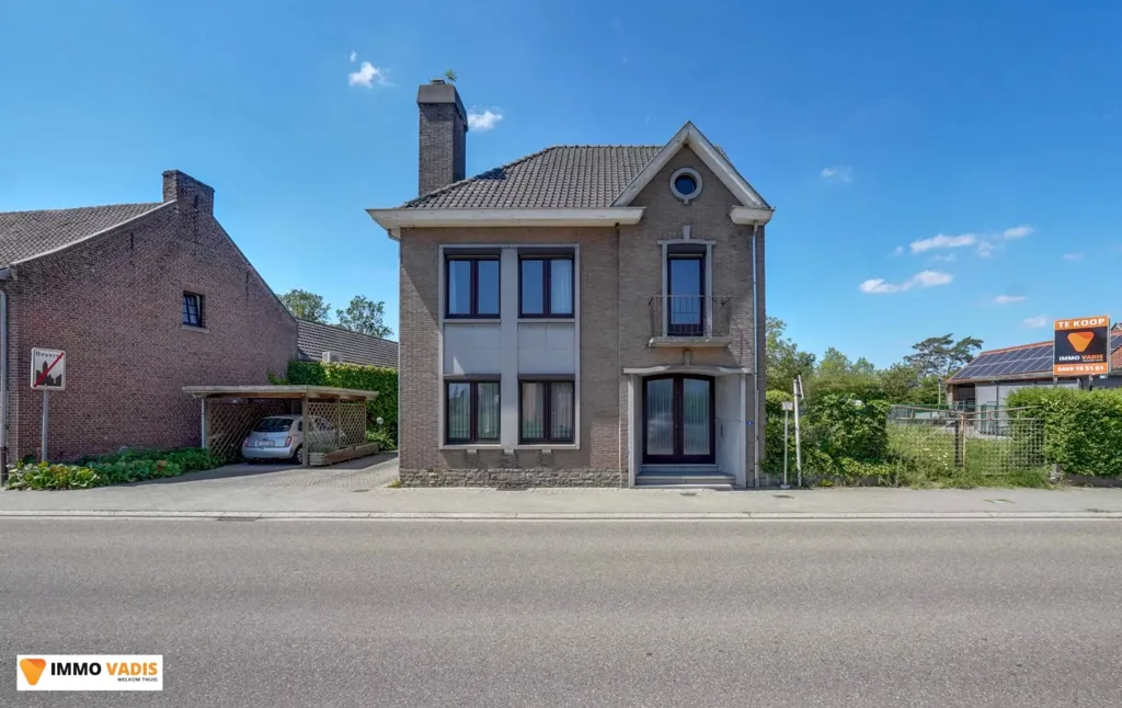 Exterior - 1966 House with Basement in Beverst