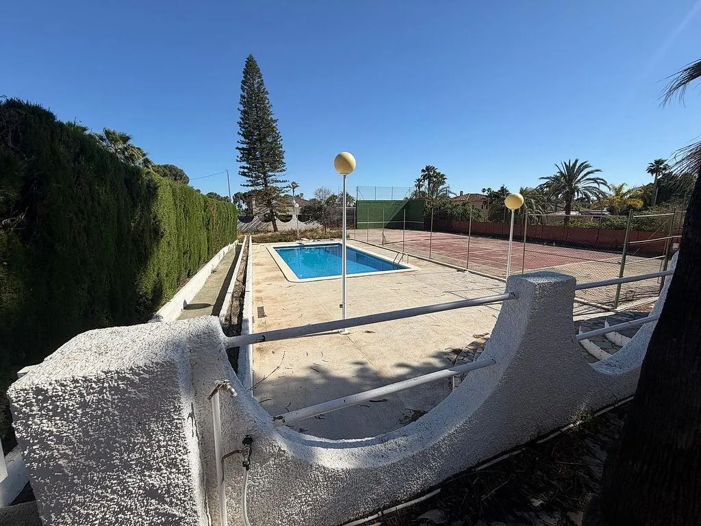 Bassein - Chalet with Pool and Terrace in Peña de las Águilas