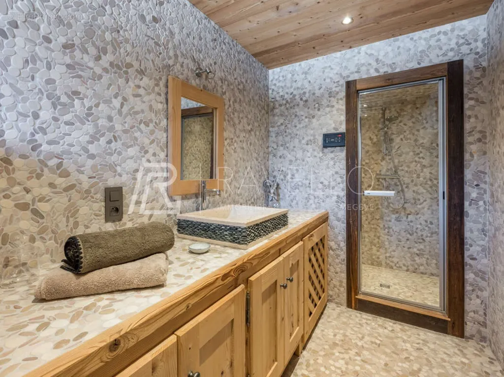 Salles de bain - Chalet avec Vue Panoramique en Val d'Arly