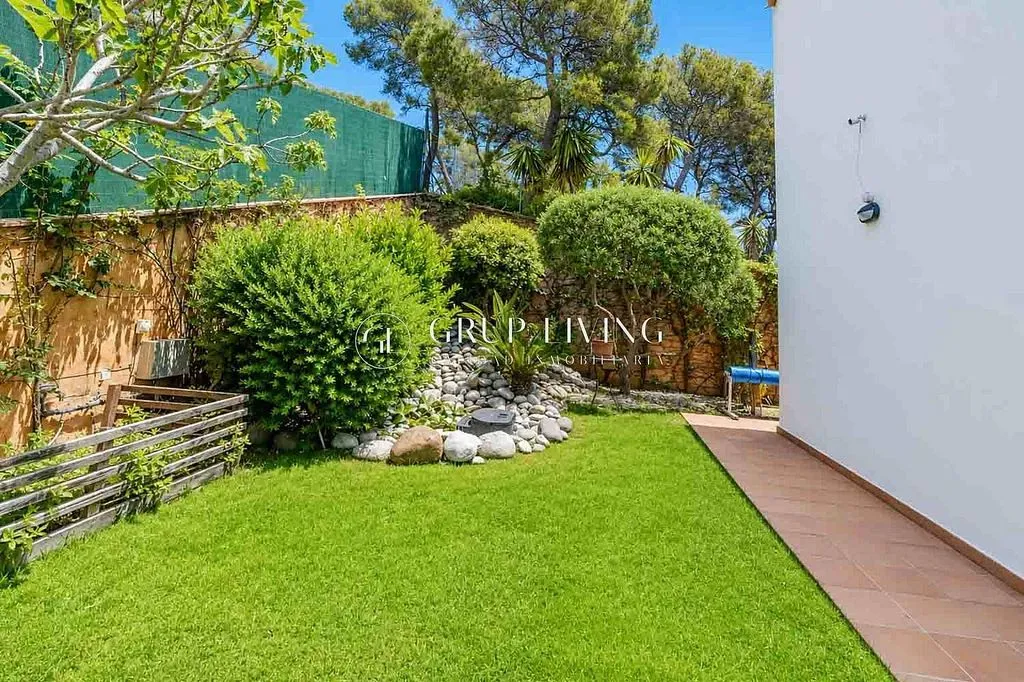 Aed - Charm Villa with Pool in Vallpineda
