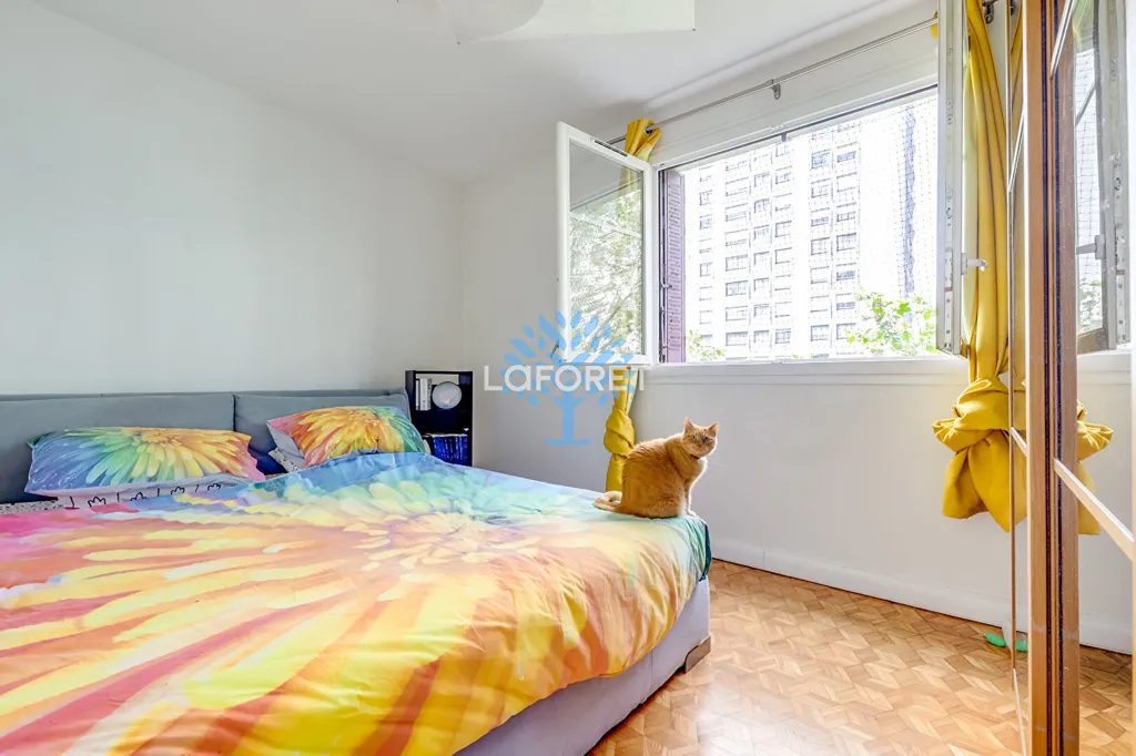Magamistoad - 3-Piece Flat with Balcony in Paris 4th