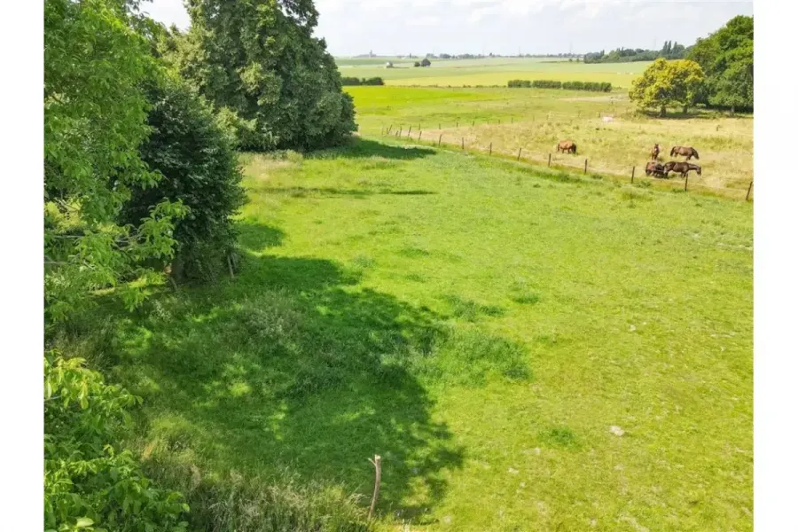 Maa asukohas Fexhe-le-Haut-Clocher
