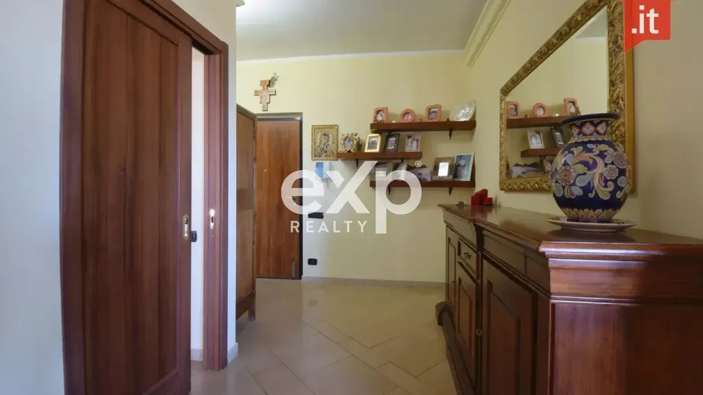 Esik - Apartment with Sea View in Vasto