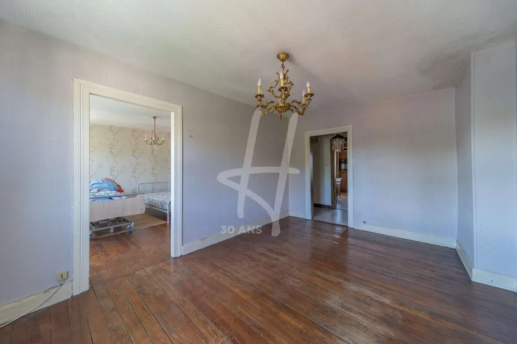 Toad - Apartment with Potential in Metz Plantières