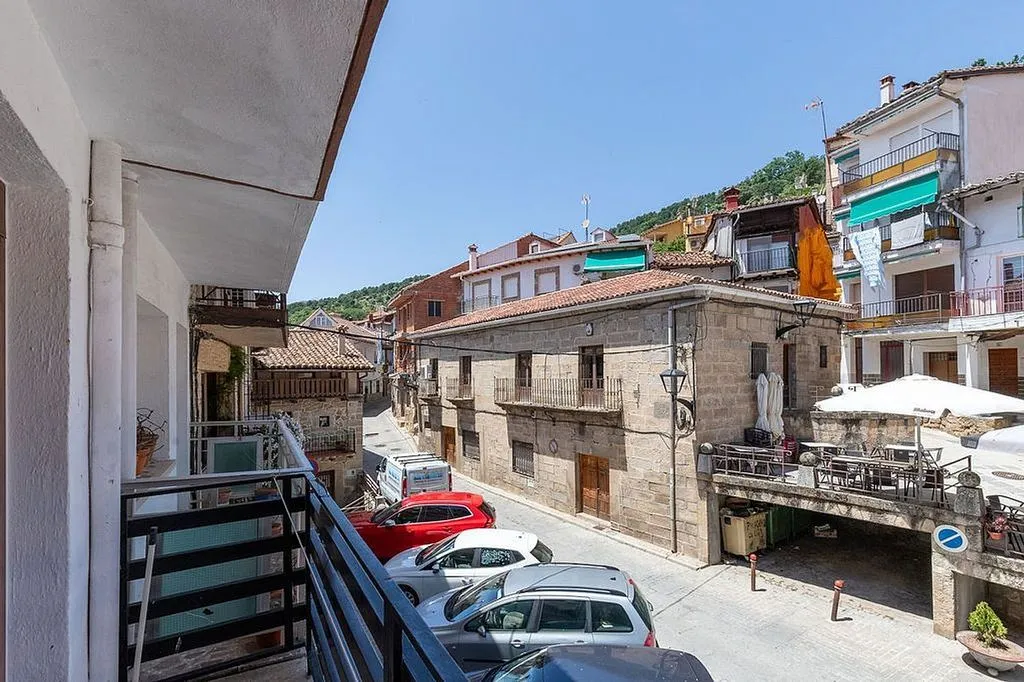 Rõdu - Traditional Townhouse with Terrace in Pedro Bernardo