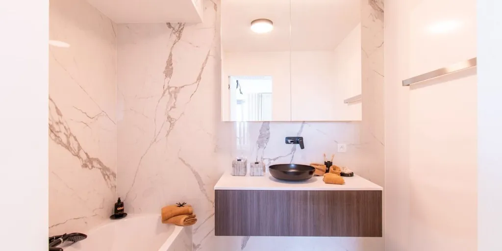 Vannitoad - Penthouse with Sea View in Mariakerke