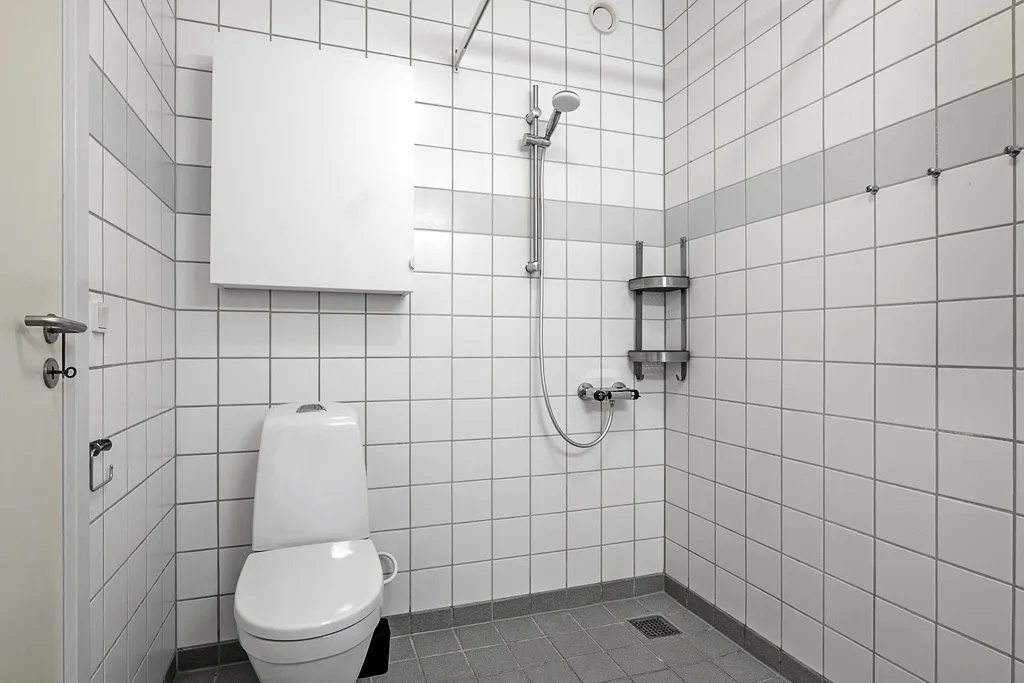Salles de bain - 3-Bedroom Terraced House in Brovst