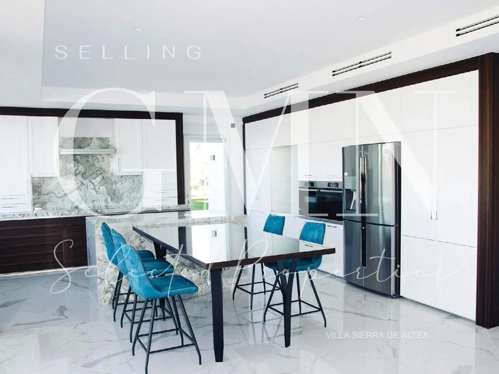 Kitchen - Luxury Villa with Sea View in Altea