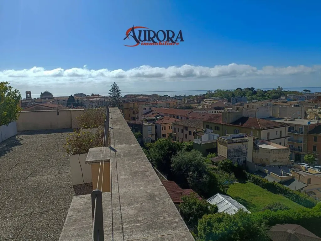 Terrasse - Historic Apartment with Terracina View