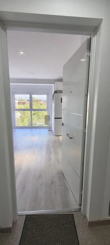 Hallway - Studio with Air Conditioning in Majadahonda Centre