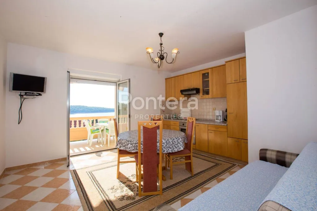 Söögituba - Large Apartment House with Private Garden in Rab