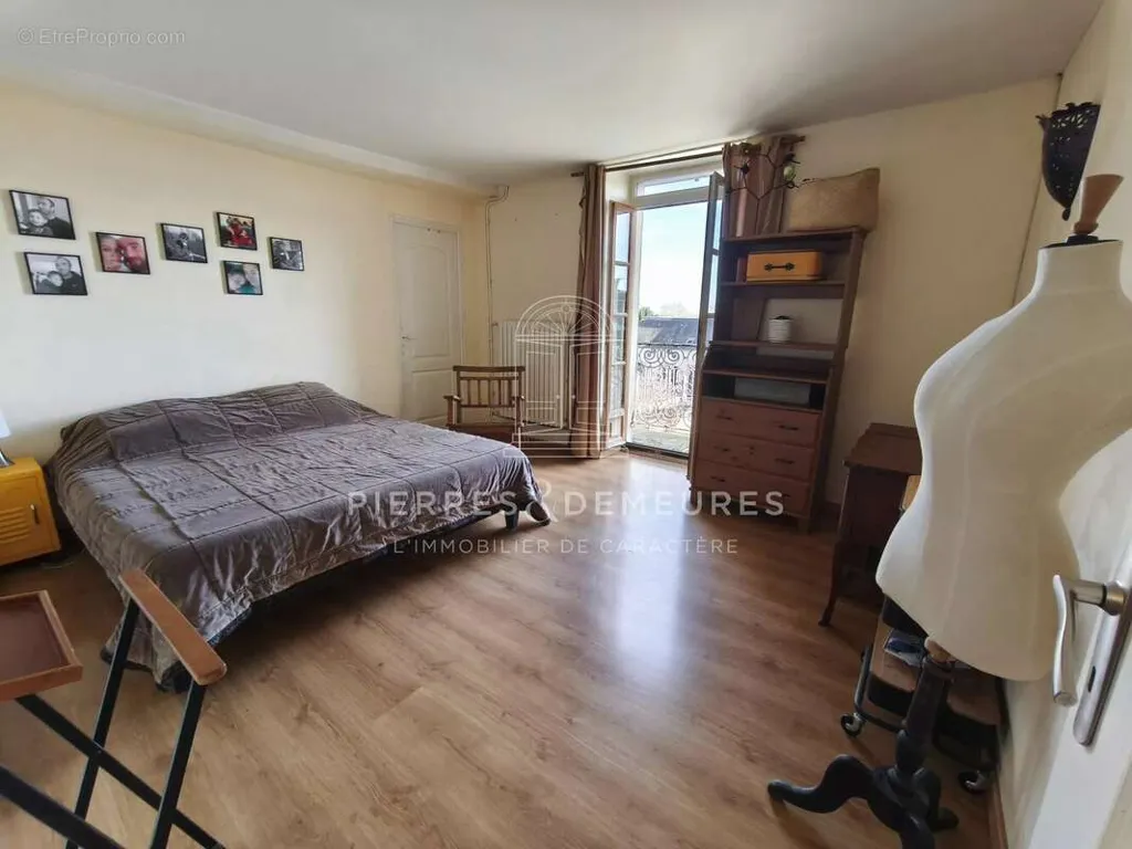 Chambres - Maison 8 pièces à Bengy-Sur-Craon