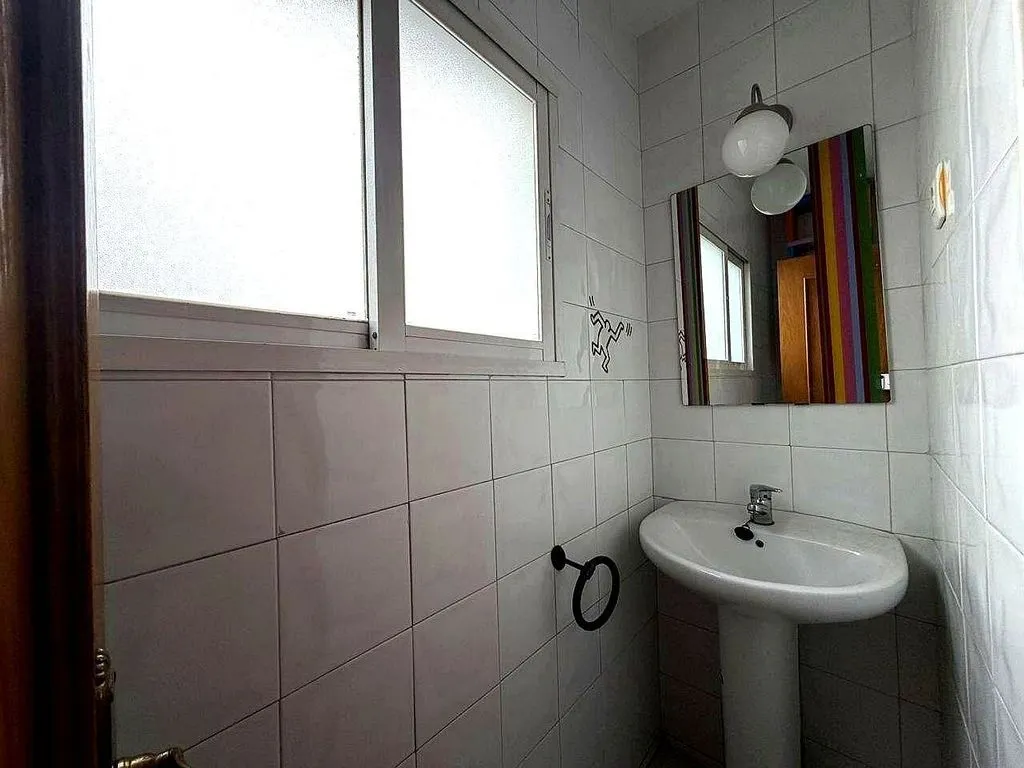 Modern Flat with Balcony in Argüelles, Madrid