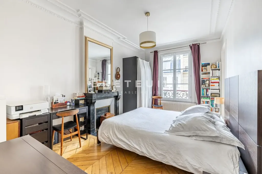 Chambres - Appartement en Pierre de Taille avec Vue Sud-Ouest à Paris