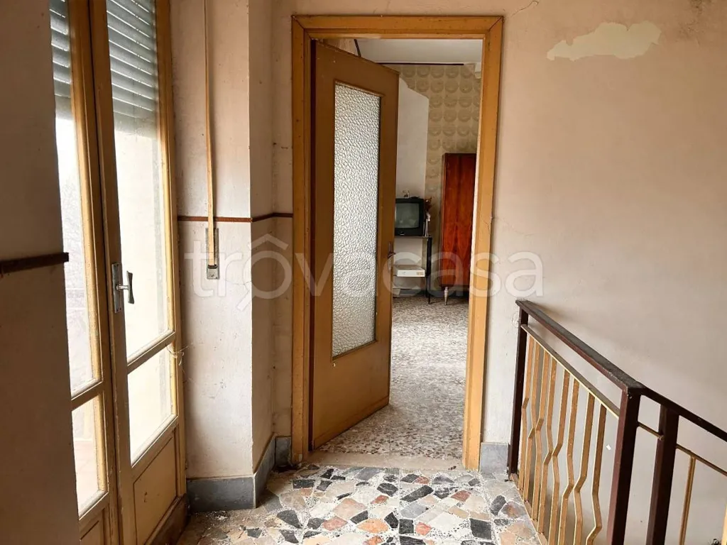 hallway_entrance
