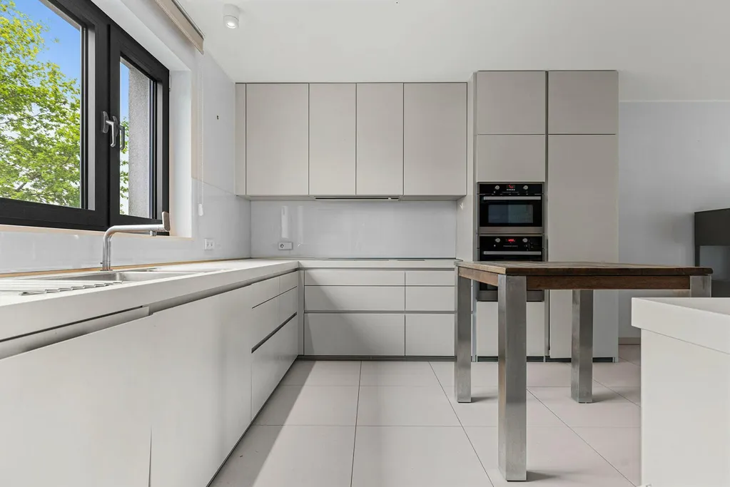 Cuisine - Triplex 5 Chambres avec Jardin à Belval