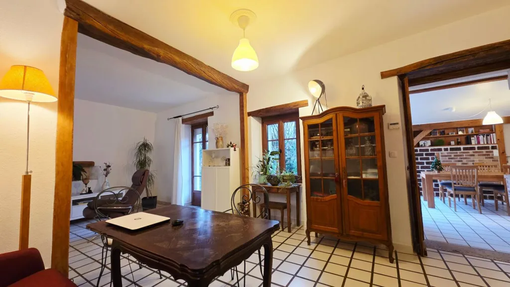 Salle à manger - Maison de Ville avec Jardin et Garage près du Centre de Bourges