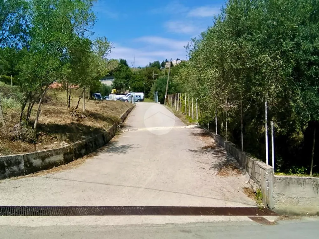Välivaade - Industrial Plot in Prignano Cilento