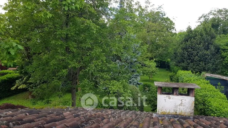 Aed - Rustic House with Garden in Pombia