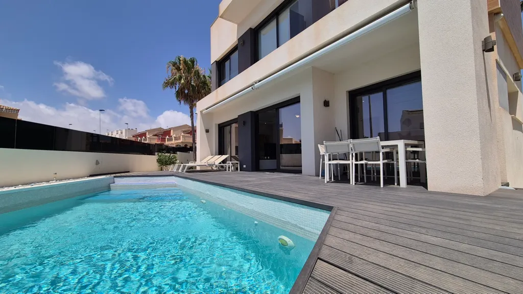 Bassein - Luxury Villa with Pool in Torrevieja