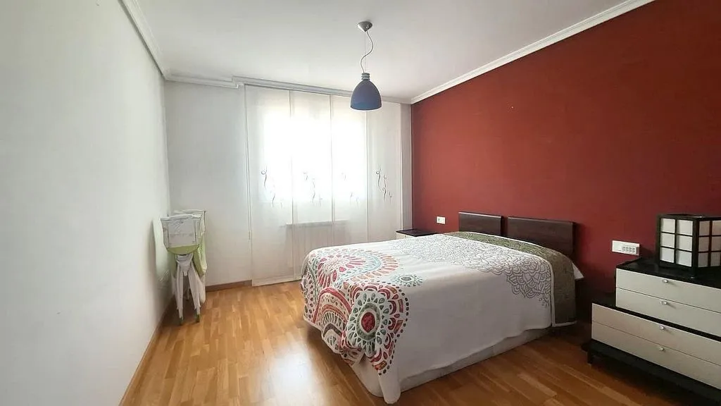 Bedrooms - Duplex with Garage in Ponferrada Centre