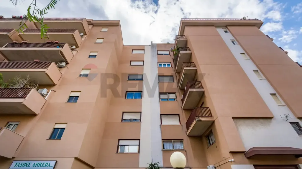 Välivaade - Spacious Apartment with Balcony in Palermo
